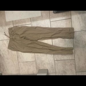 Patagonia lightweight all wear hemp volley pants size small